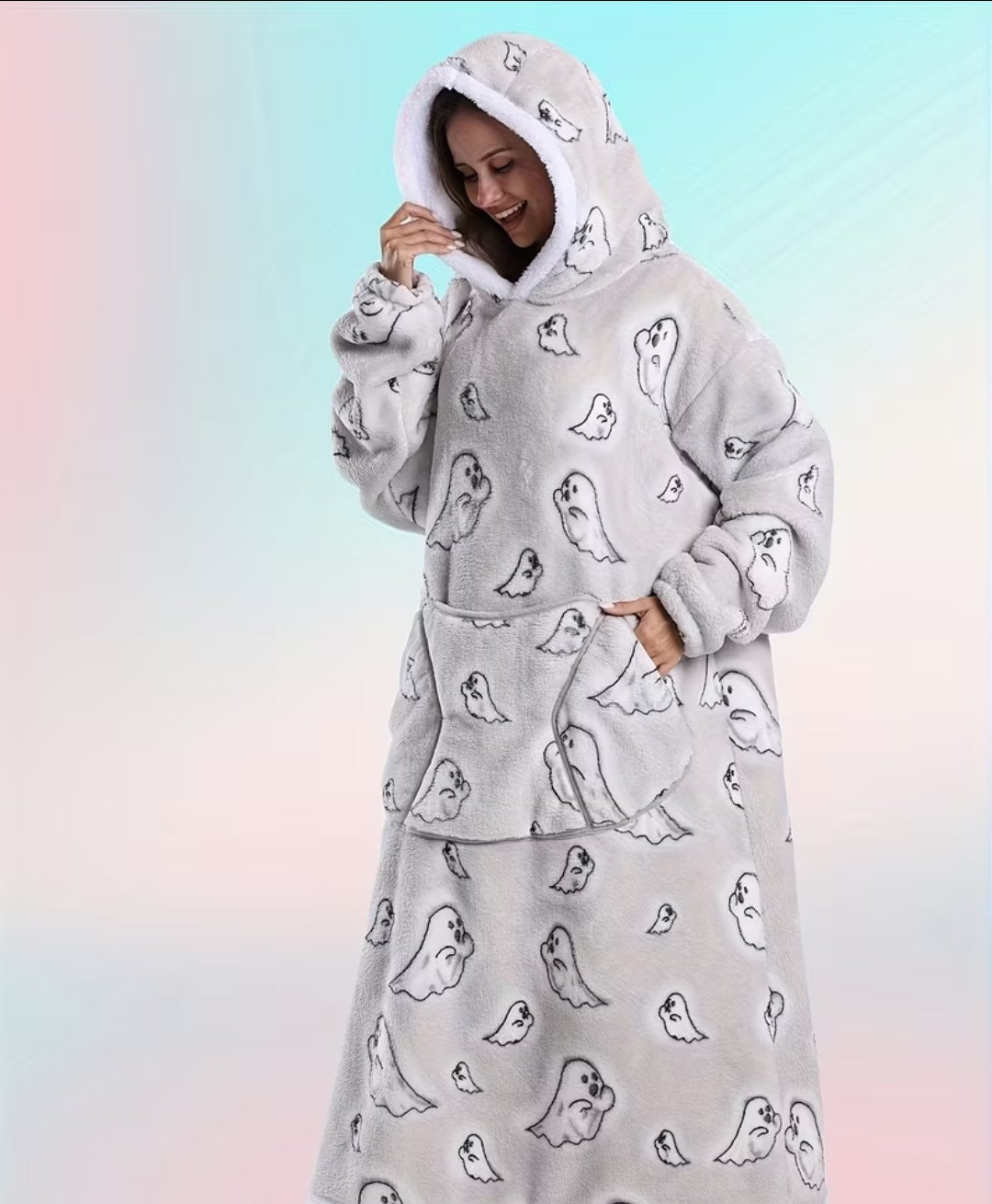 👻 Spooky Ghost Hoodie Blanket 👻