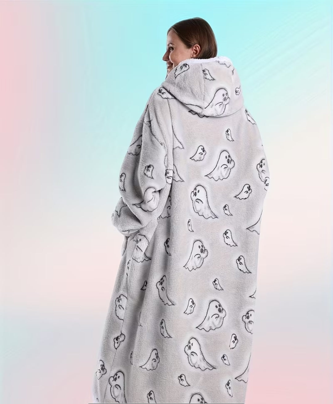 👻 Spooky Ghost Hoodie Blanket 👻